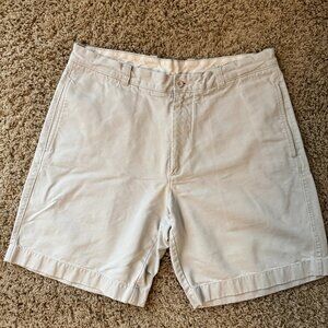 Men's J. Crew Broken in Chino Short. 34 waist